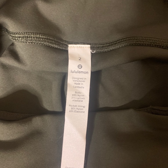 Lululemon speed up tight full on luxtreme 28” - Picture 4 of 4